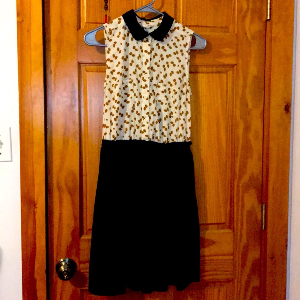 Sleeveless Collared Dress
